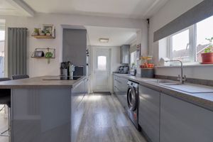 Kitchen- click for photo gallery